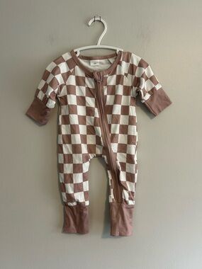 Shein 6m Checkerboard Brown & White zip up sleeper romper